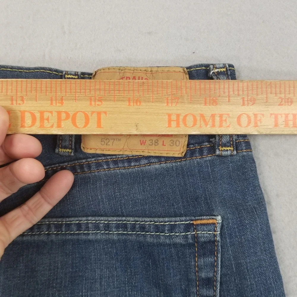 Levis levi 527